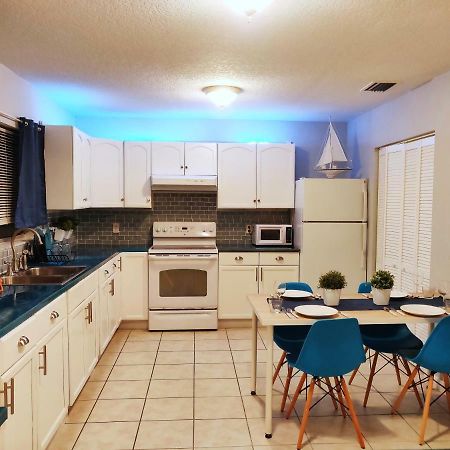 Manatee River Cottage In Historical Oldtown, Sleeps Up To 7 People Palmetto Bagian luar foto