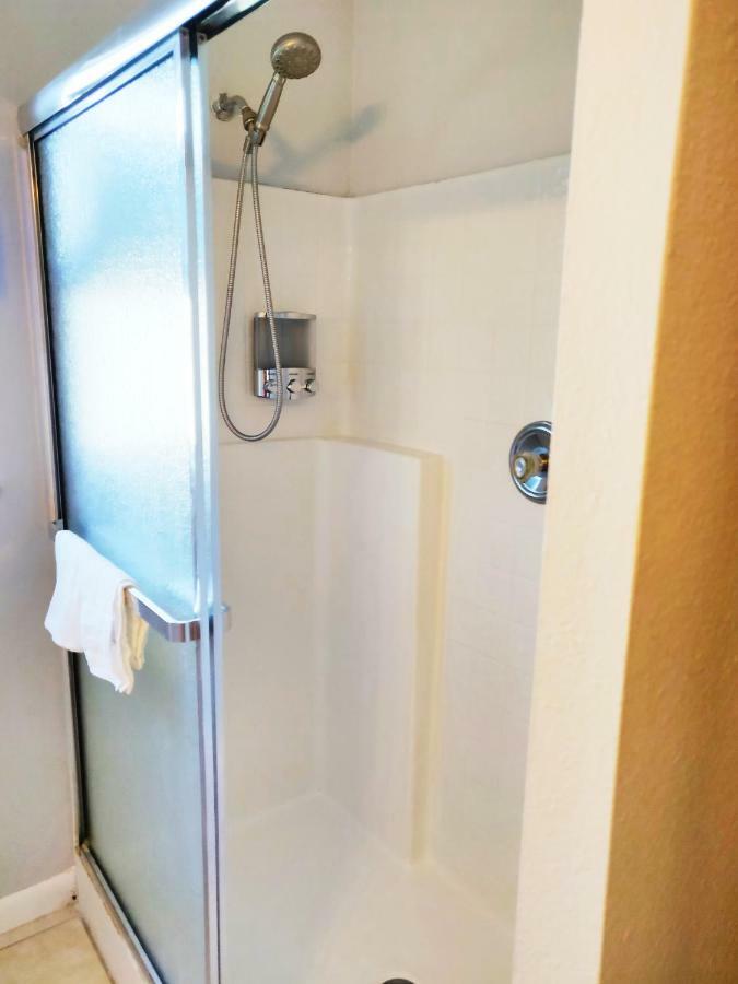 Manatee River Cottage In Historical Oldtown, Sleeps Up To 7 People Palmetto Bagian luar foto