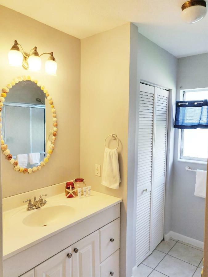 Manatee River Cottage In Historical Oldtown, Sleeps Up To 7 People Palmetto Bagian luar foto